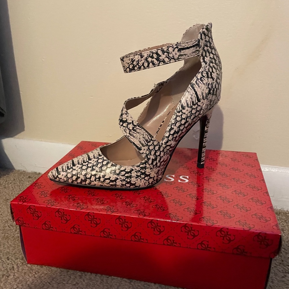 Snake print heel